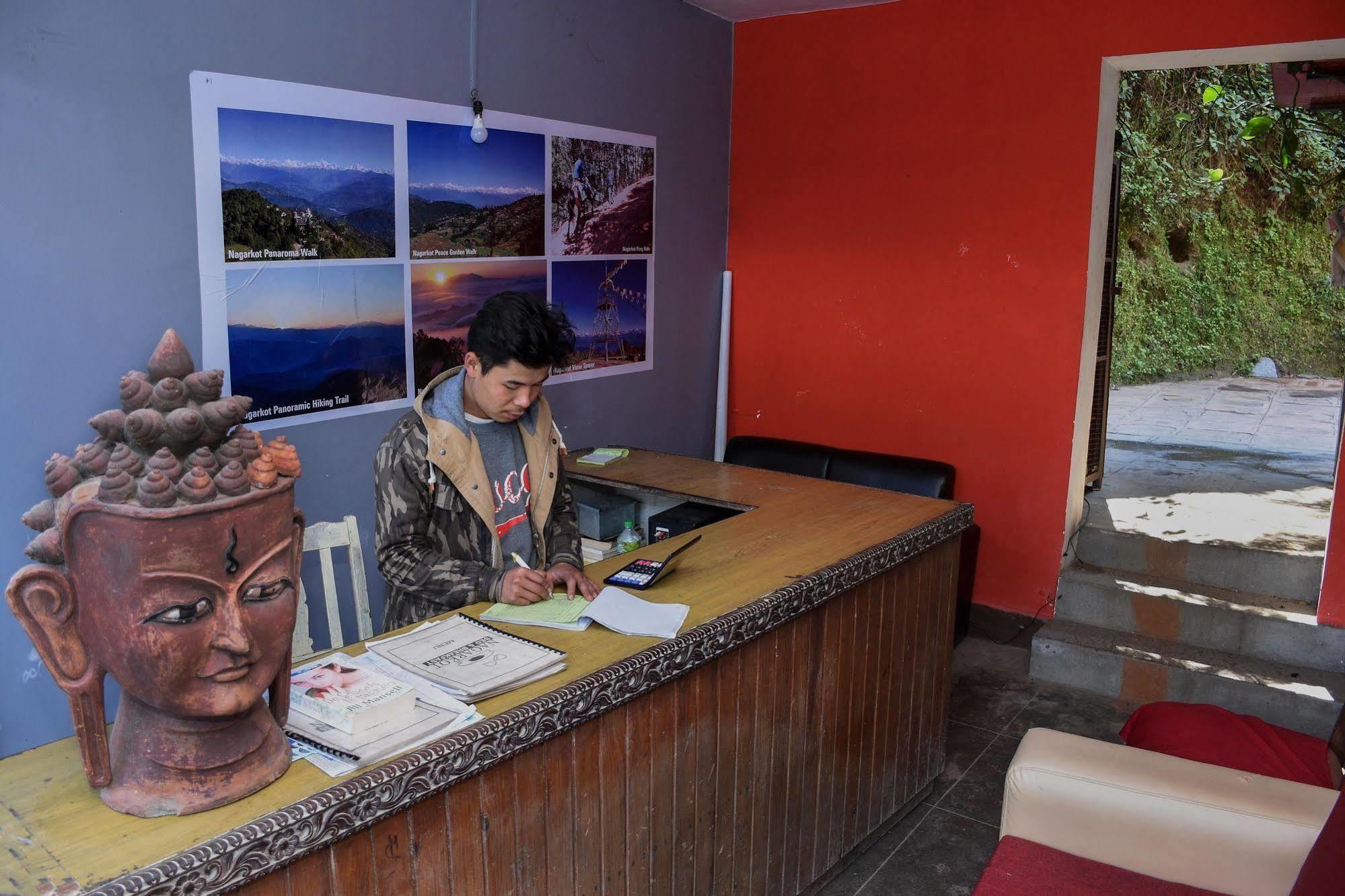ลังตัง วิว นาครโกฏ เบด แอนด์ เบรคฟาสต์ Hotel นาการ์ก็อต ภายนอก รูปภาพ